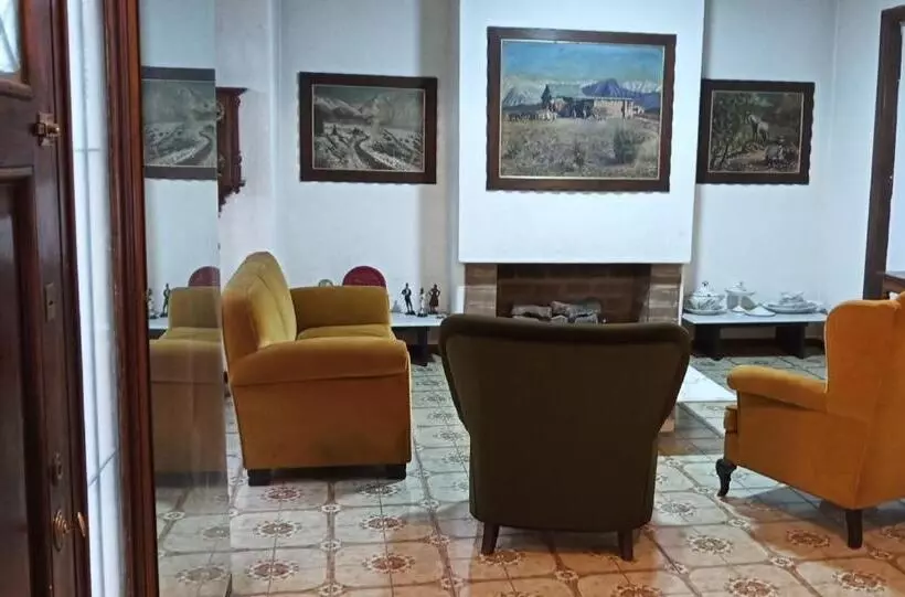 Hostel Casteleyhost