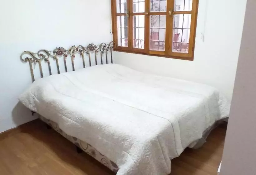 Hostel Casteleyhost