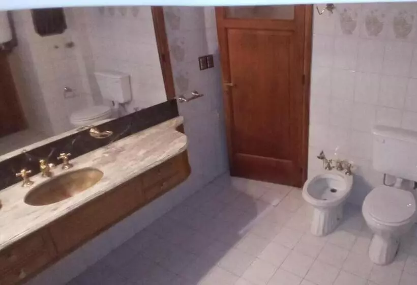 Hostel Casteleyhost