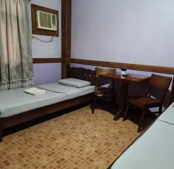 ユースホステル Family Room In Bato, Camarines Sur