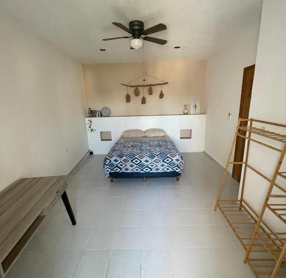 Hostel Hostal Cuca Macuca