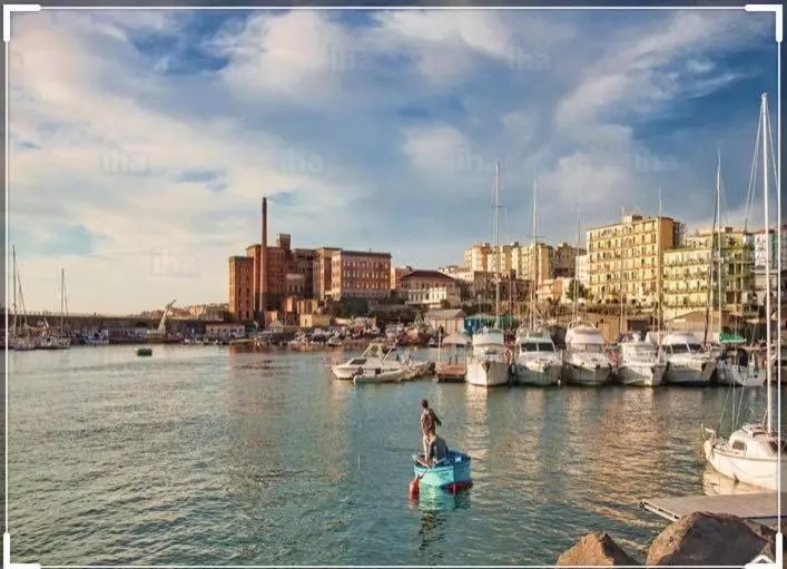 تختخواب و صبحانه La Via Del Mare