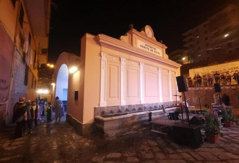 تختخواب و صبحانه La Via Del Mare