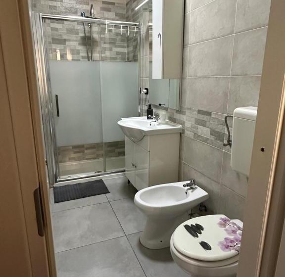 تختخواب و صبحانه La Via Del Mare