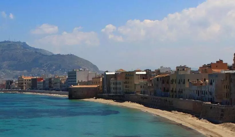تختخواب و صبحانه Le Cale