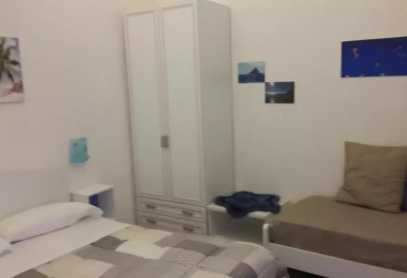 تختخواب و صبحانه Le Cale