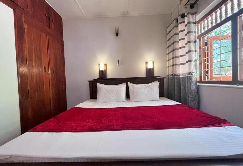 مبيت وإفطار Quantum Villa Weligambay