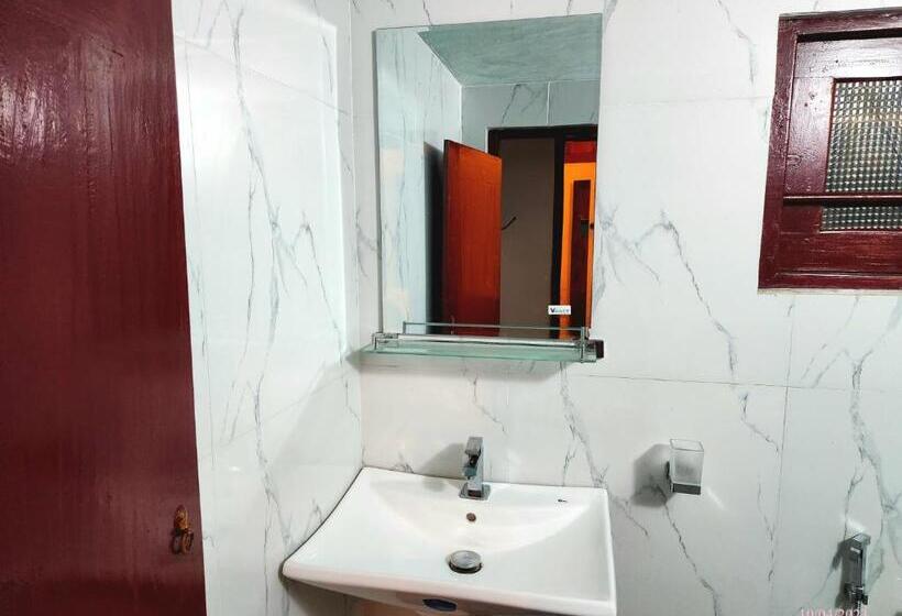 مبيت وإفطار Quantum Villa Weligambay