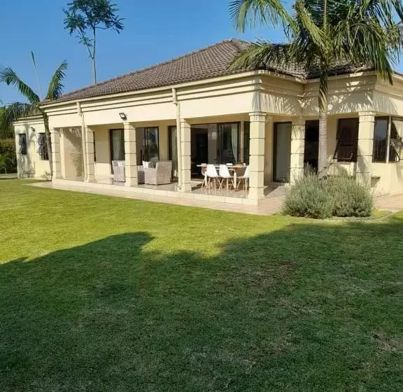 تختخواب و صبحانه The Ridge Bnb