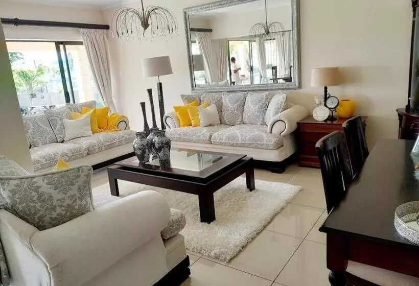 تختخواب و صبحانه The Ridge Bnb