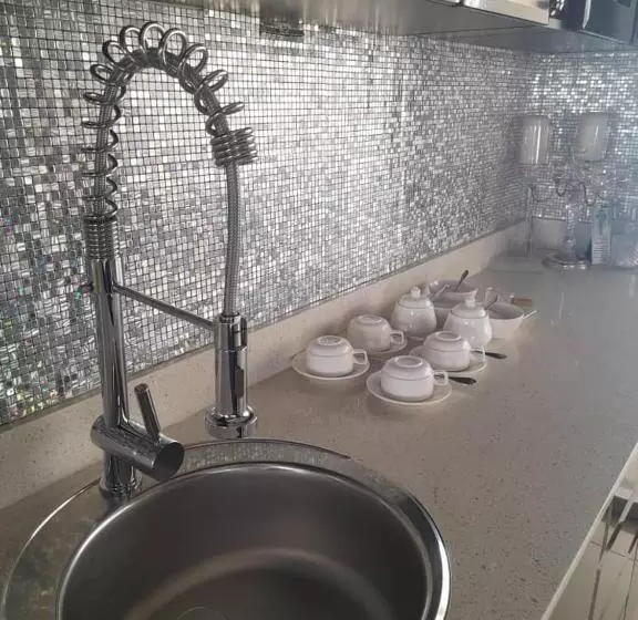 تختخواب و صبحانه The Ridge Bnb