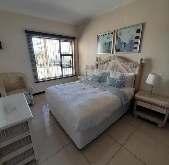 تختخواب و صبحانه The Ridge Bnb