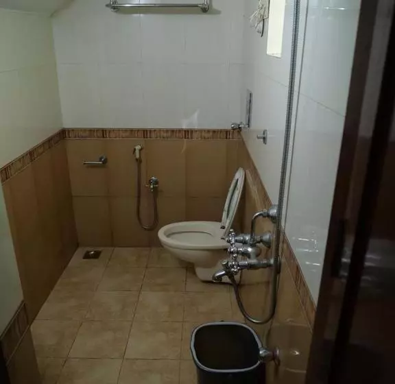 Hosteller S