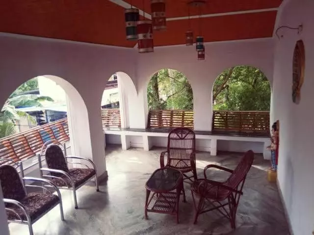 Hosteller S