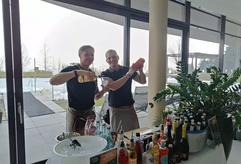 Hotelli Aviva   Für Singles & Alleinreisende