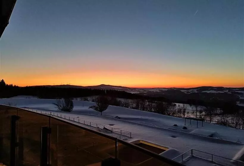 Hotelli Aviva   Für Singles & Alleinreisende