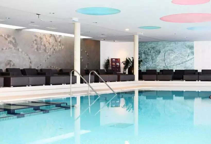 Hotelli Aviva   Für Singles & Alleinreisende