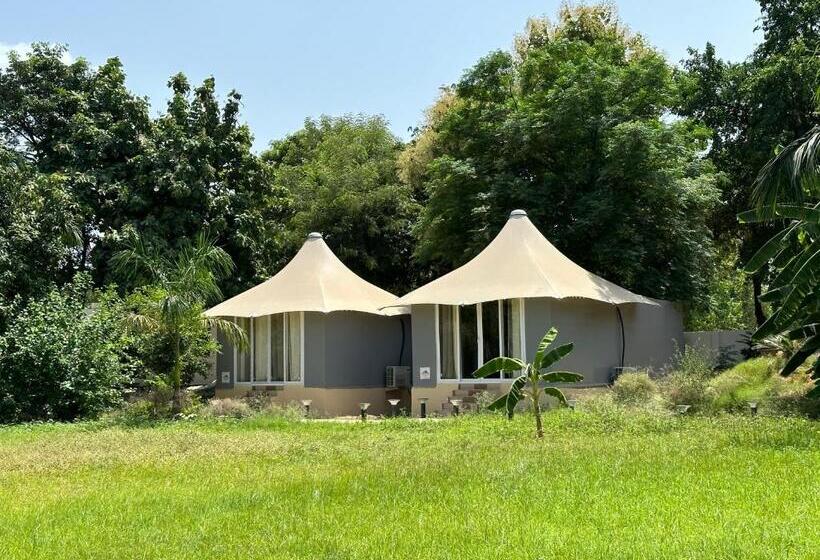 酒店 Chitragarh Farm