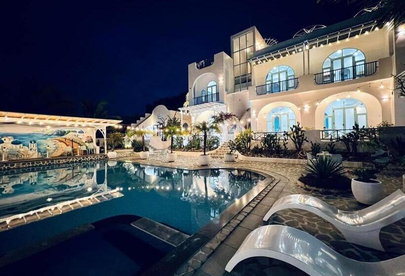 هتل Santorini Villa Cam Ranh
