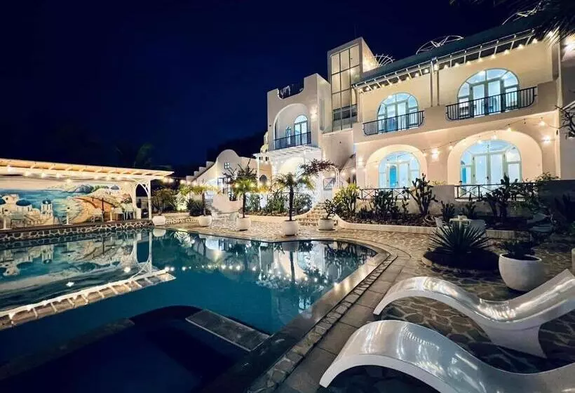 هتل Santorini Villa Cam Ranh