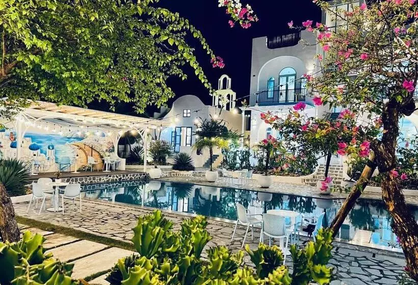 هتل Santorini Villa Cam Ranh