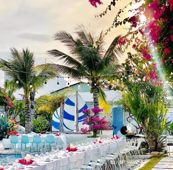 هتل Santorini Villa Cam Ranh