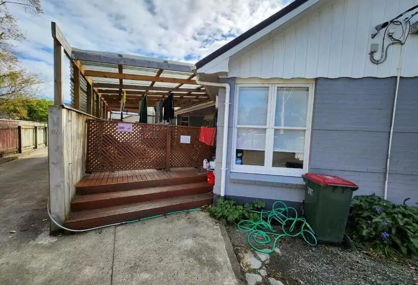 ペンション Animal Friendly Kitchen + Parking