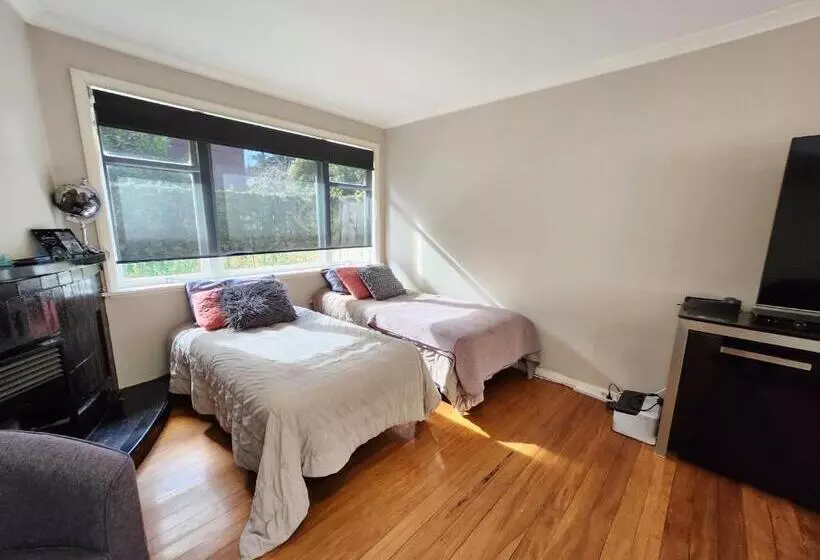 ペンション Animal Friendly Kitchen + Parking