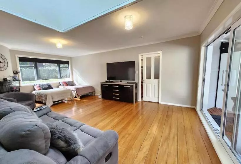 ペンション Animal Friendly Kitchen + Parking
