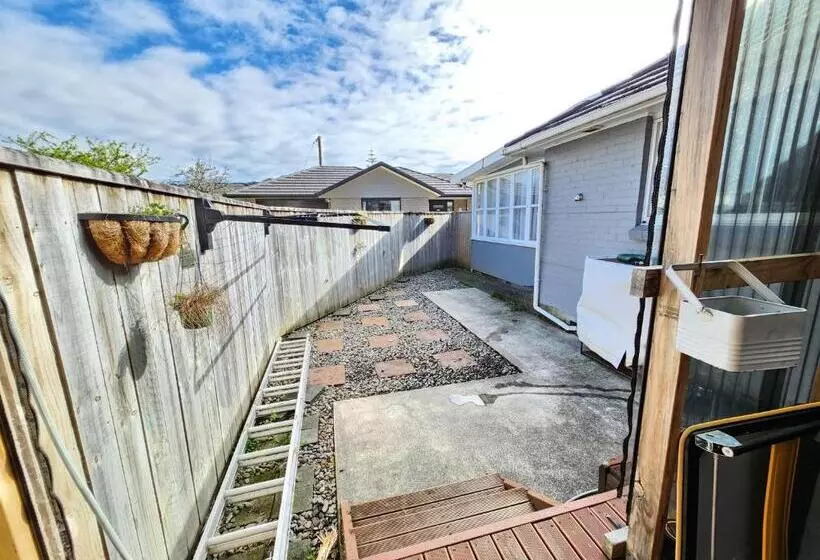 ペンション Animal Friendly Kitchen + Parking
