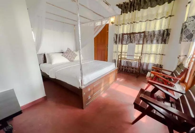ペンション Bluewave Inn   Weligama