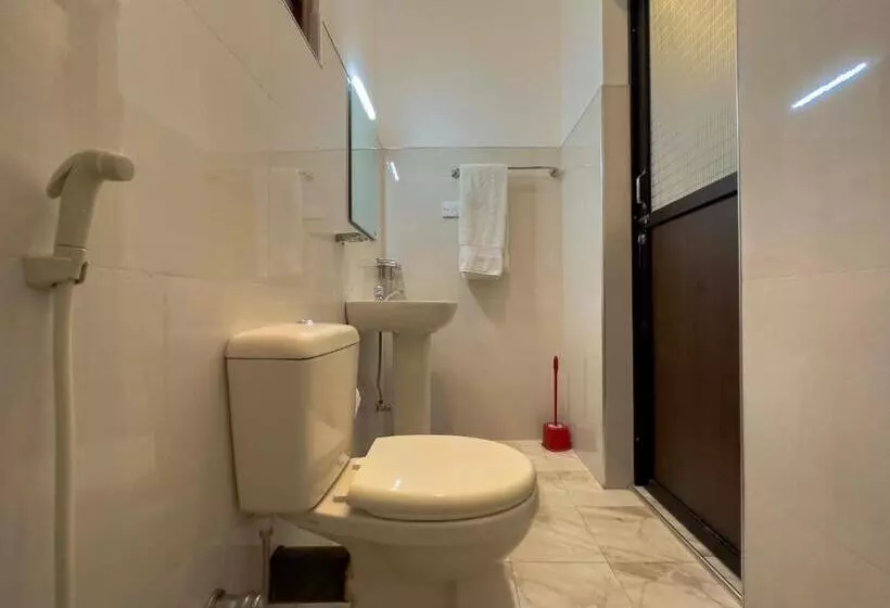 ペンション Bluewave Inn   Weligama