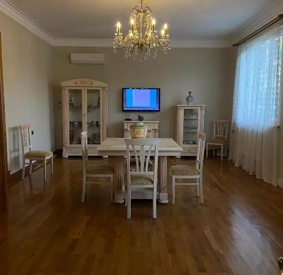 پانسیون Guest House Green House