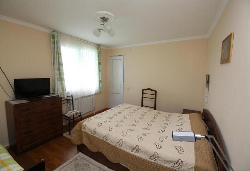 پانسیون Guest House Green House