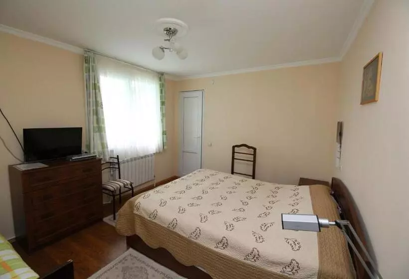 پانسیون Guest House Green House
