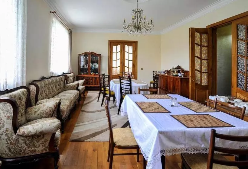 پانسیون Guest House Green House
