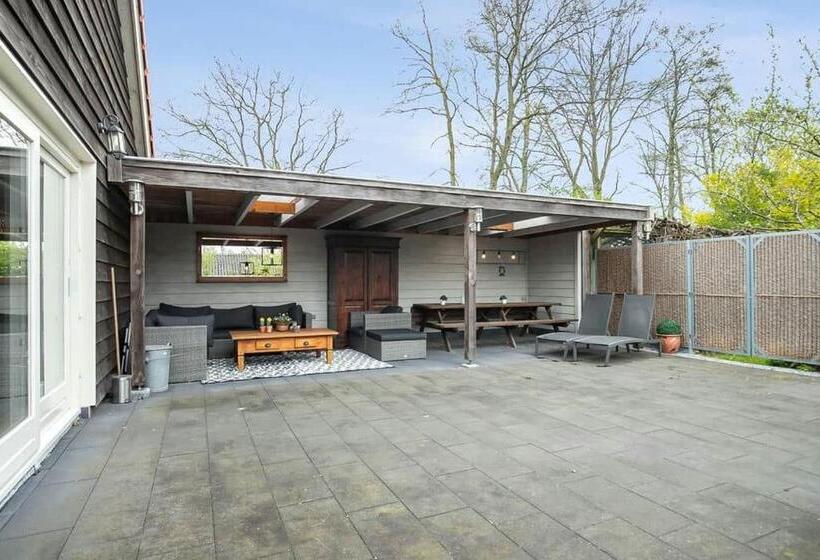 פנסיון Guesthouse Max