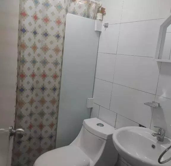 پانسیون Hostal Del Viajero