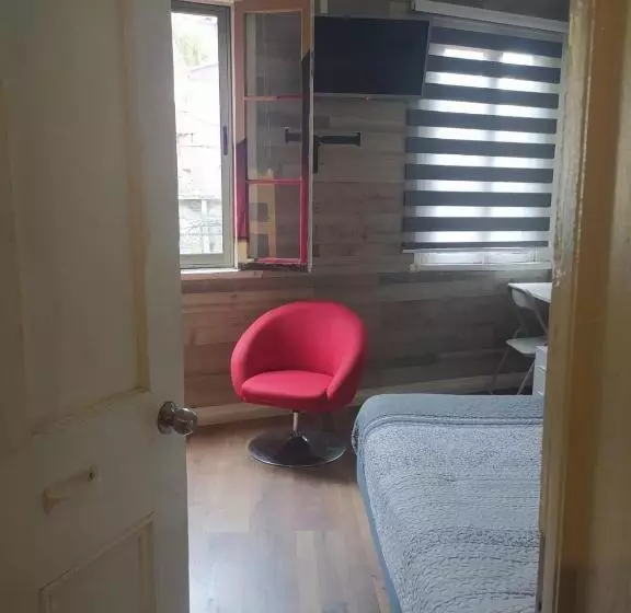 پانسیون Hostal Del Viajero