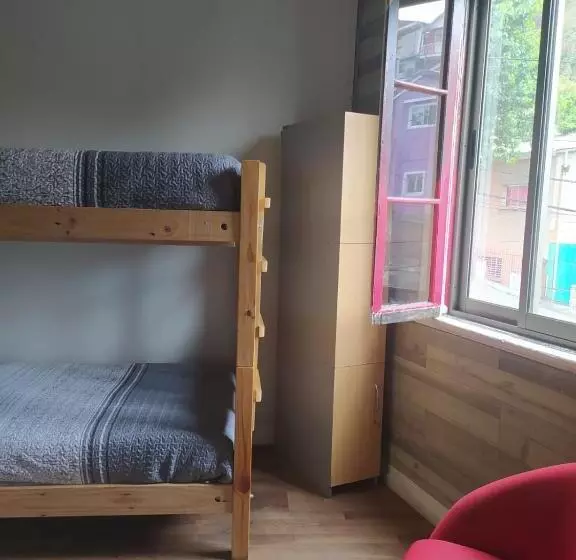 پانسیون Hostal Del Viajero