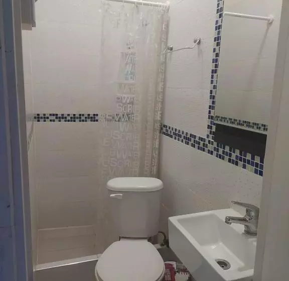پانسیون Hostal Del Viajero