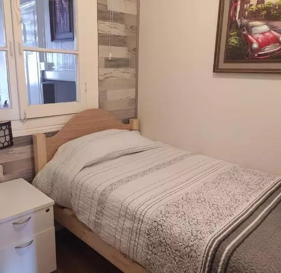 پانسیون Hostal Del Viajero