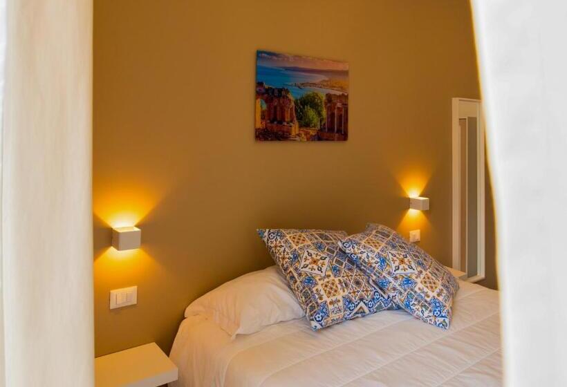 بنسيون Taormina Bedda Rooms