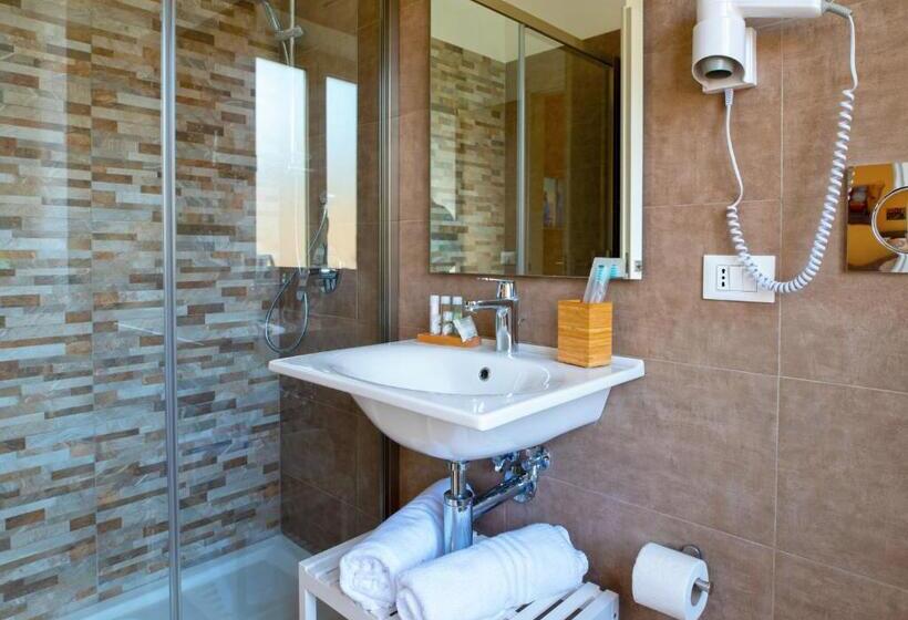 بنسيون Taormina Bedda Rooms