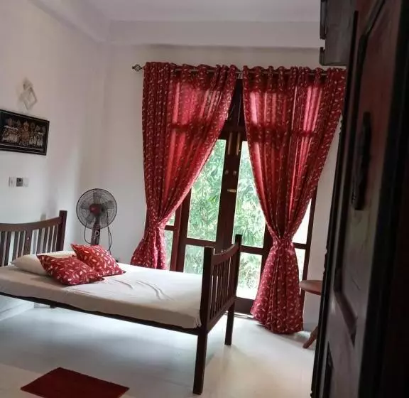 پانسیون Wind Villa Weligama