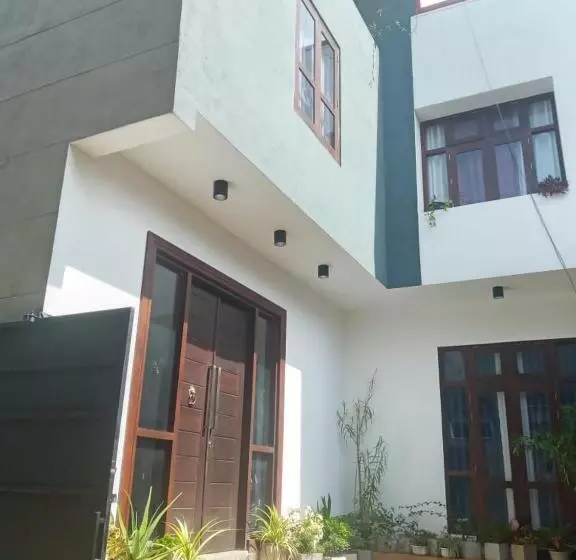 پانسیون Wind Villa Weligama