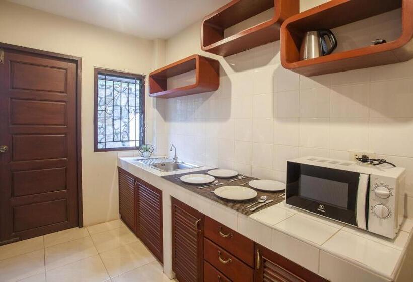 リゾートホテル Achawalai Residence Village By Song