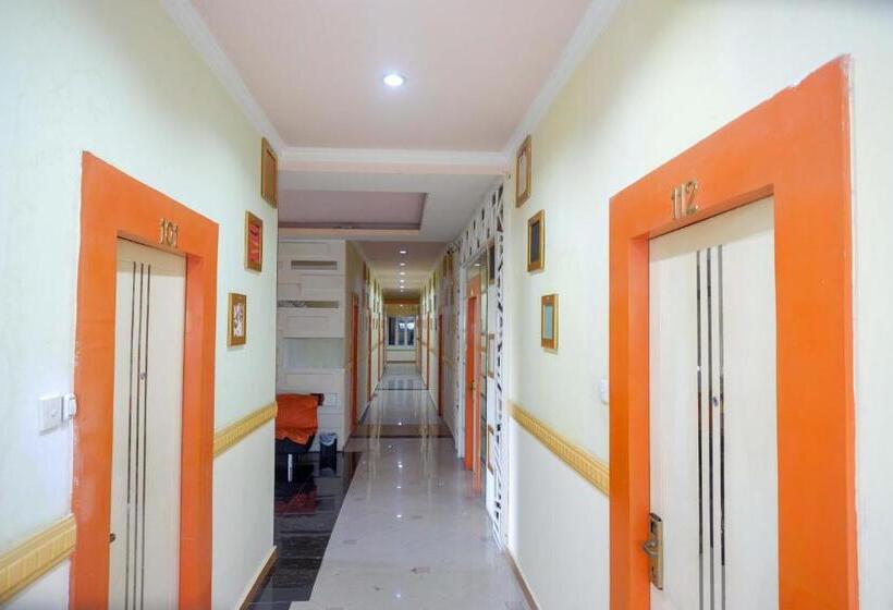 Sans Hotel International Surabaya