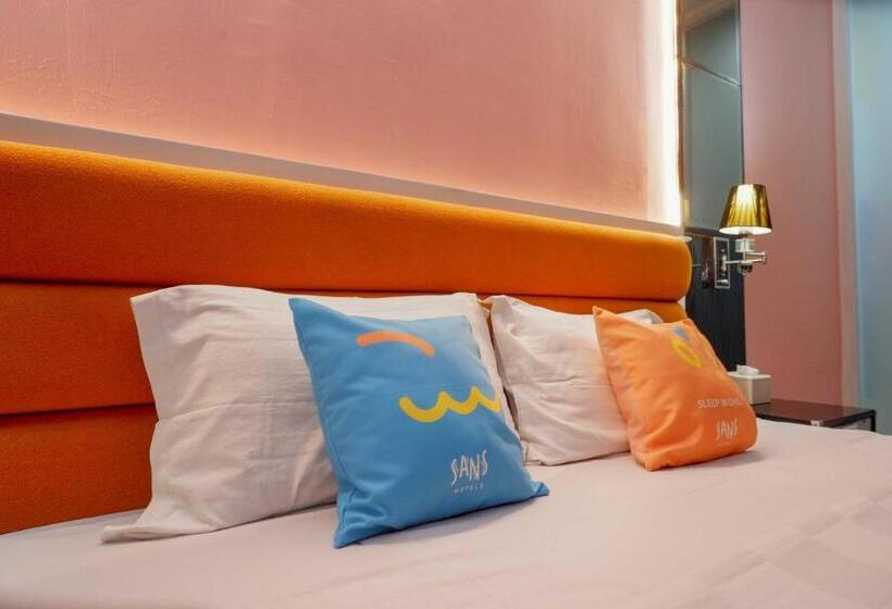 Sans Hotel International Surabaya