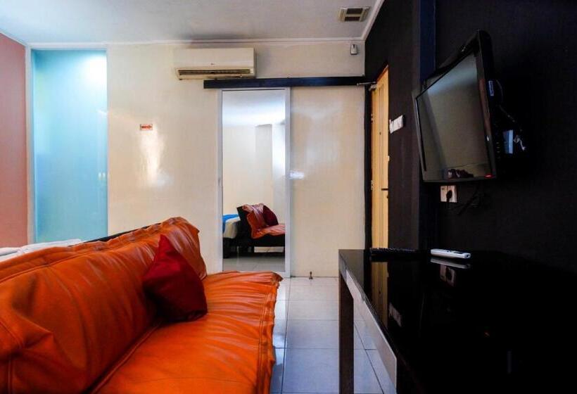 Sans Hotel International Surabaya